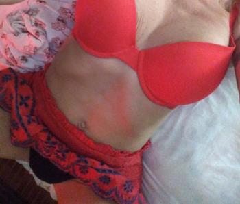 Ashley, 37  female escort, Rockford