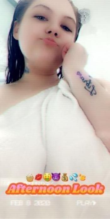 Aubry, 22  female escort, Rockford