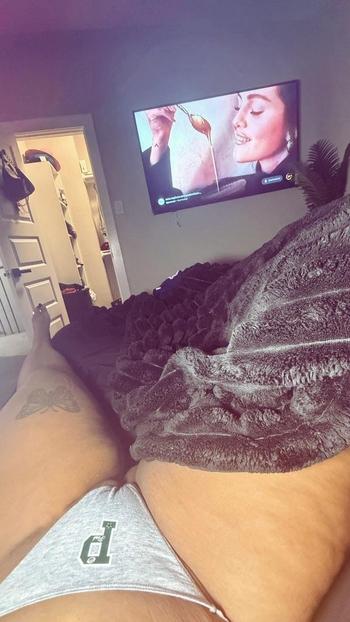 Kaream, 22  female escort, Rockford