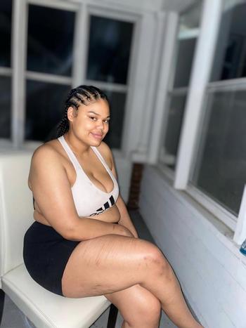 Bria, 26  female escort, Rockford
