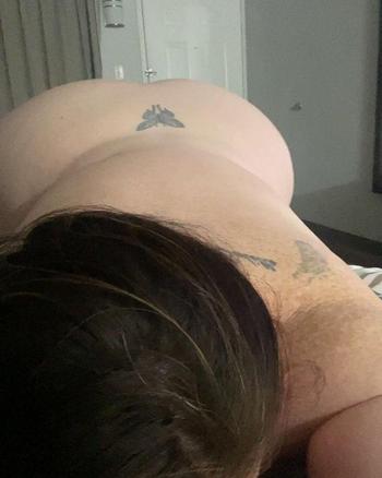 Kat, 36  female escort, Rockford