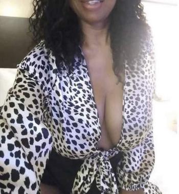 7792557117, female escort, Rockford